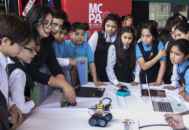 Colegios de los primeros Servicios Locales de Educación Pública suman nuevas tecnologías para su fortalecimiento