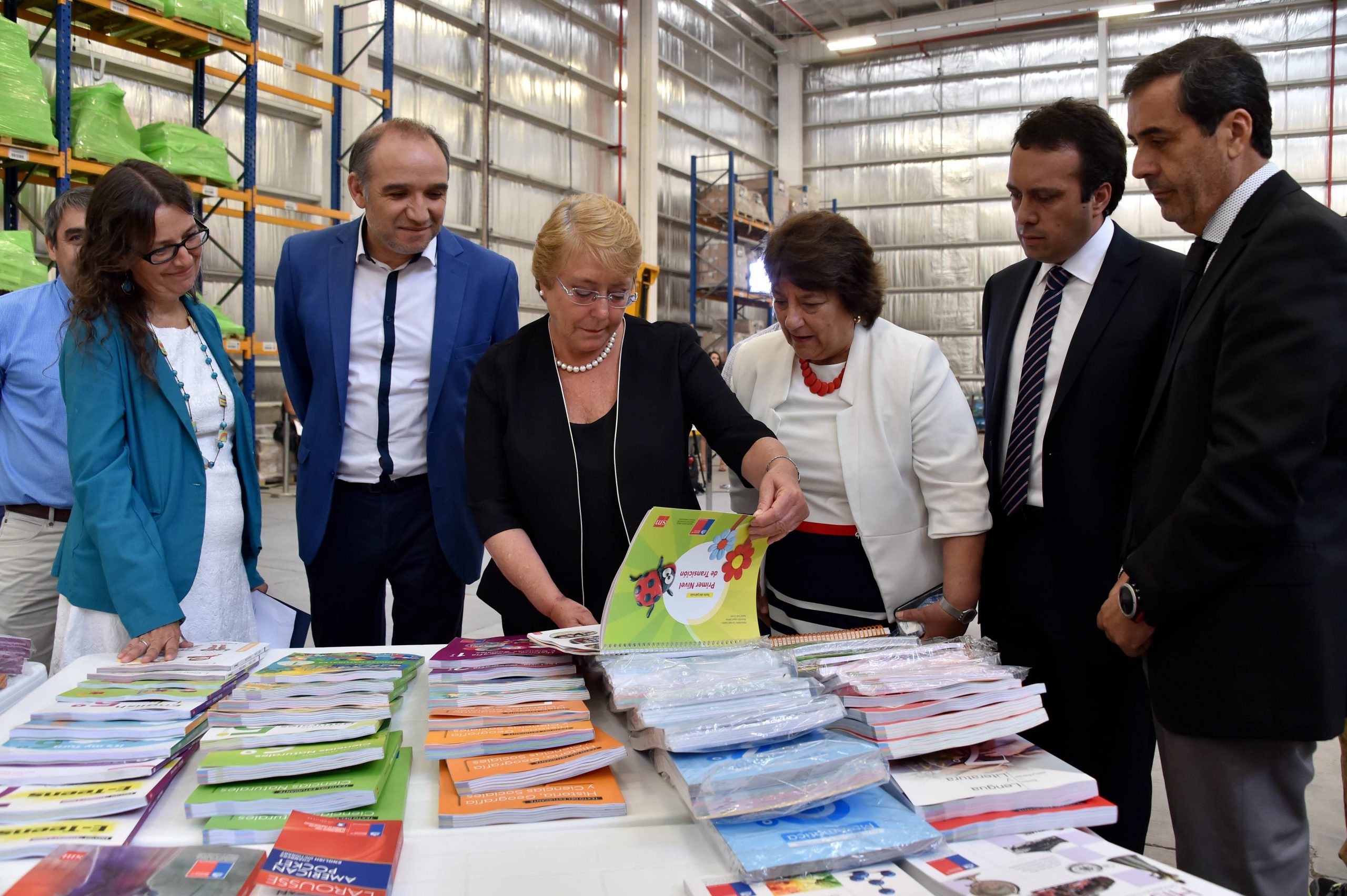 Textos escolares: autoridades supervisan su distribución