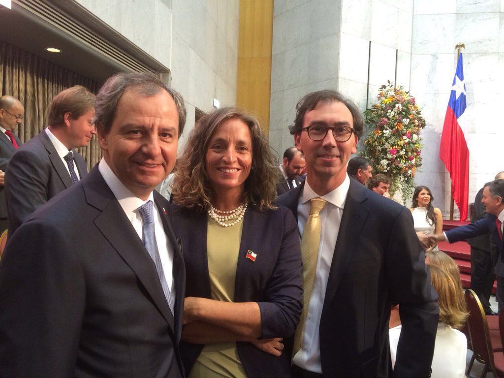 Asumen nuevas autoridades en el Mineduc