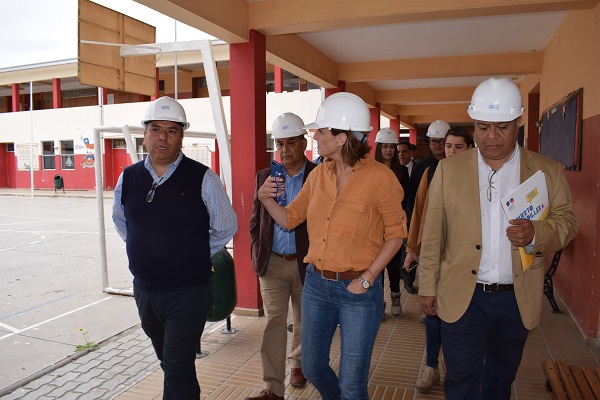 Cerca de $1.100 millones de pesos invierte SLEP Puerto Cordillera para reparar establecimientos durante el verano
