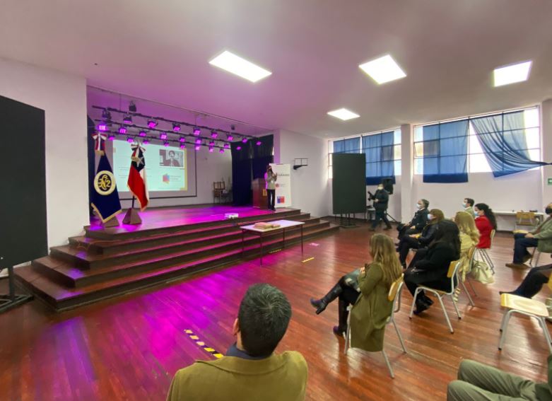 Directora de Educación Pública se reúne con directores de Liceos Técnicos Profesionales de Valparaíso