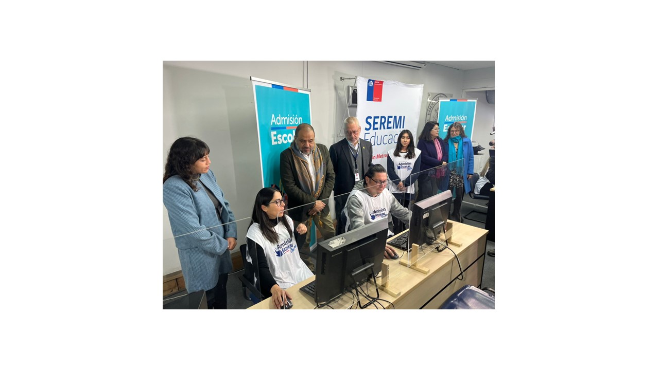 MINISTRO ÁVILA EN INICIO DE LAS POSTULACIONES AL SISTEMA DE ADMISIÓN ESCOLAR 2024: “ES IMPORTANTE INFORMARSE DE LOS DISTINTOS PROYECTOS EDUCATIVOS”