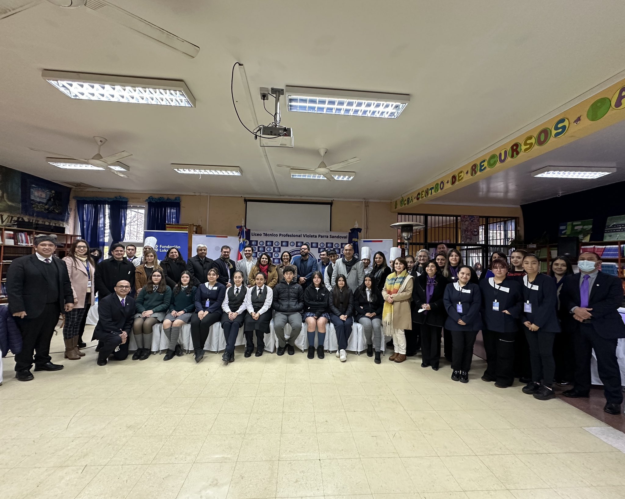 SLEP Punilla Cordillera y Fundación Luksic firman convenio colaborativo para mejorar aprendizajes