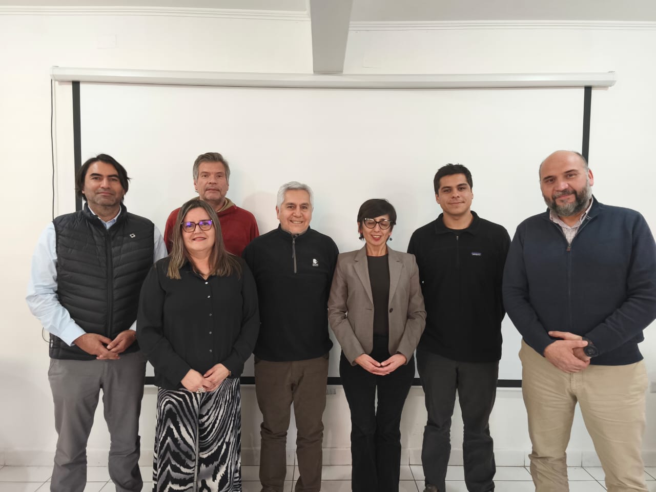 Dirección de Educación Pública visita El Tamarugal para conocer estado de avance del Servicio Local