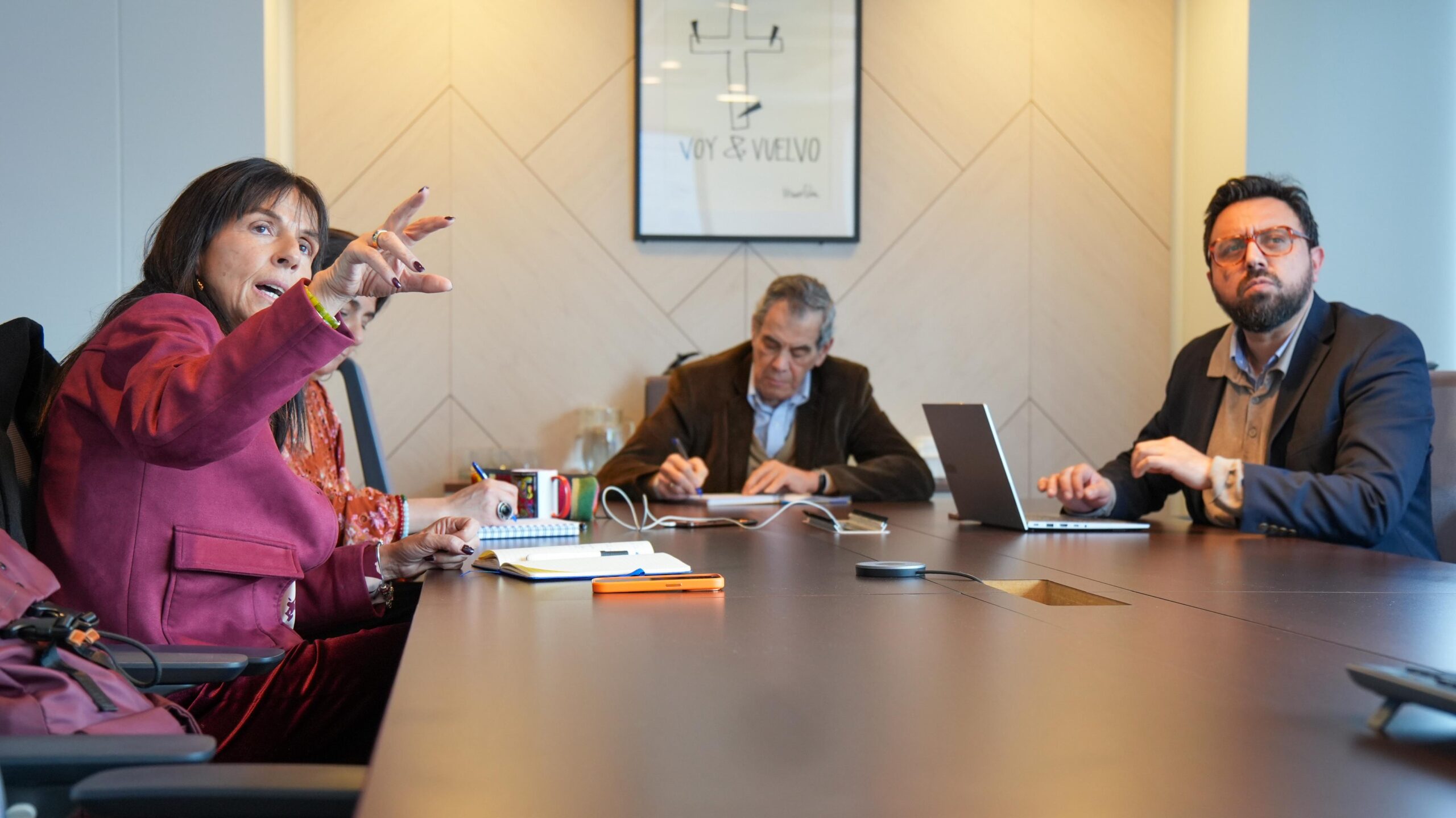 Fundación MC se reúne con director de Educación Pública