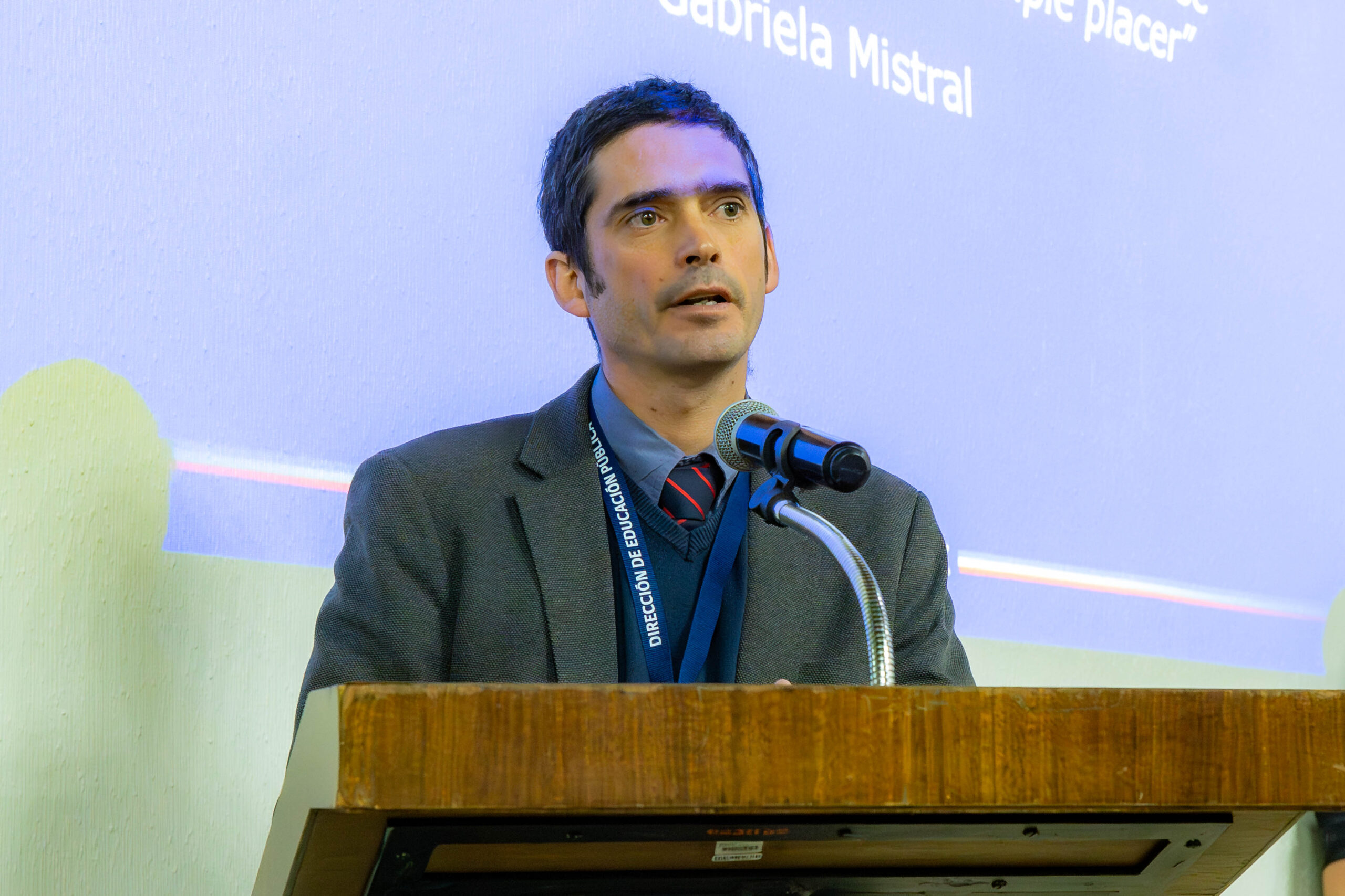 Director (s) de Educación Pública participó en «Encuentro por la Lectura» de SLEP Santa Corina