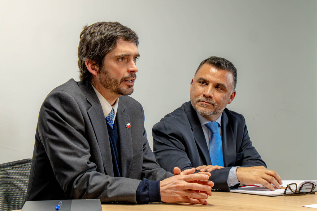 Dep presenta director slep valparaís (4)